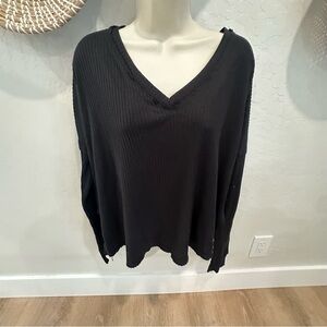 Wild Fable Black Ribbed V-Neck Oversized Long Sleeve Shirt. Size Large